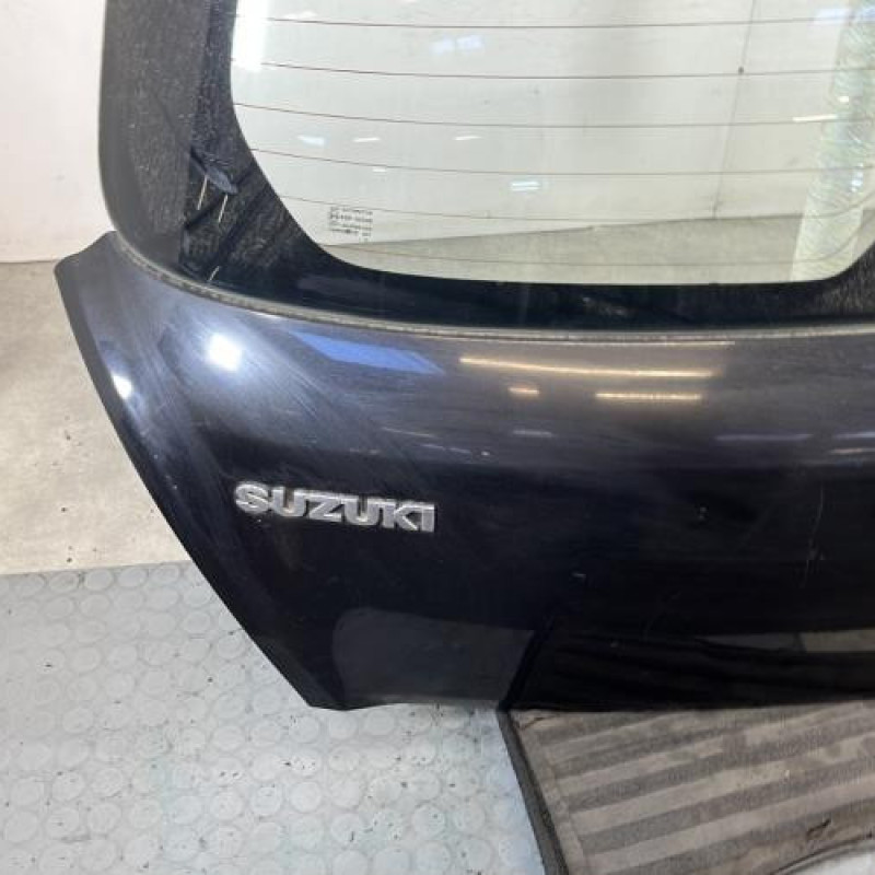 Malle/Hayon arriere SUZUKI SWIFT 4 Photo n°5