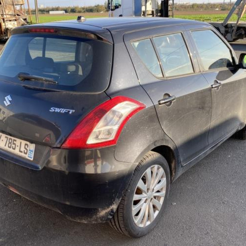 Plage arriere SUZUKI SWIFT 4 Photo n°7