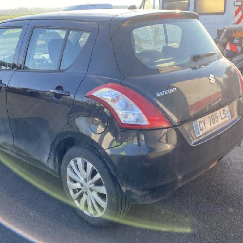 Plage arriere SUZUKI SWIFT 4 Photo n°8