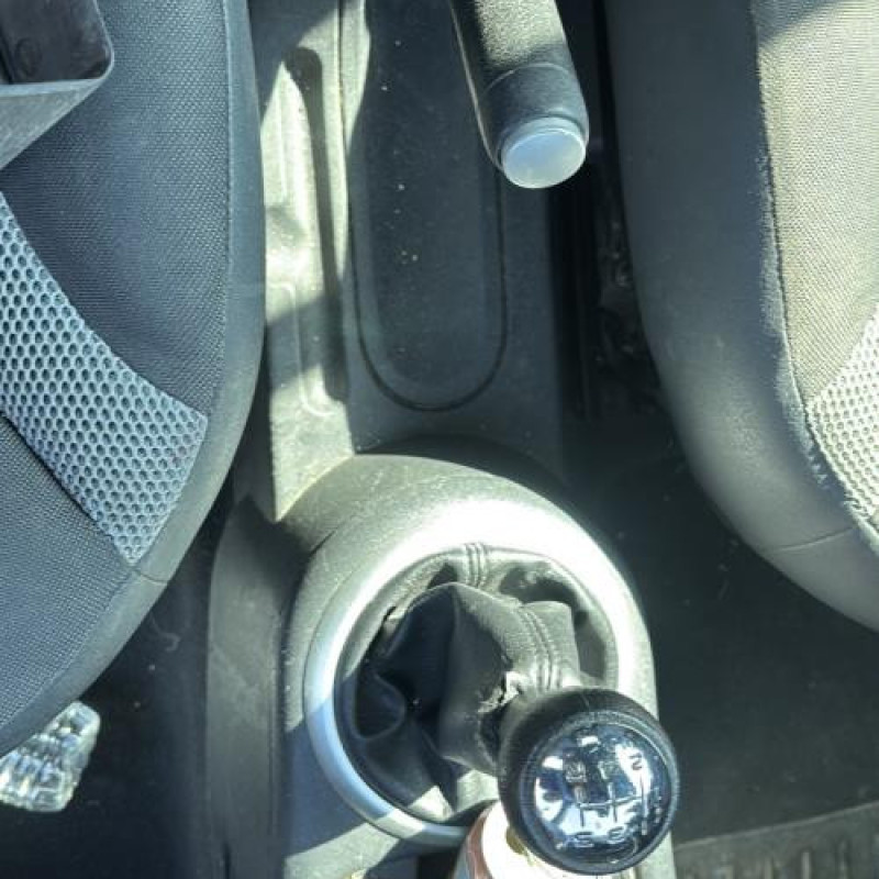 Malle/Hayon arriere CITROEN C3 PLURIEL Photo n°19