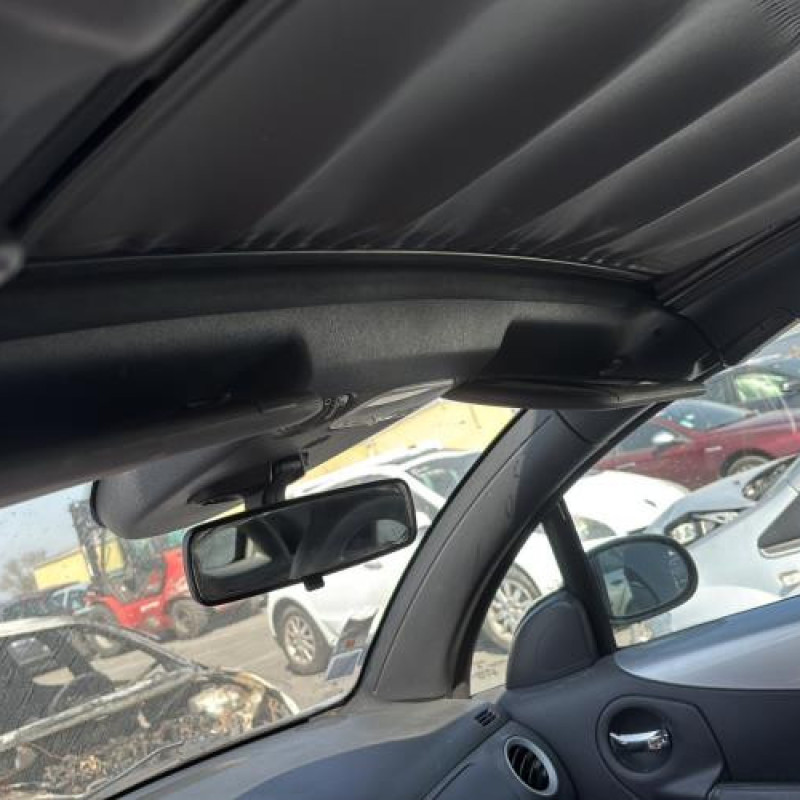 Pare choc avant CITROEN C3 PLURIEL Photo n°20