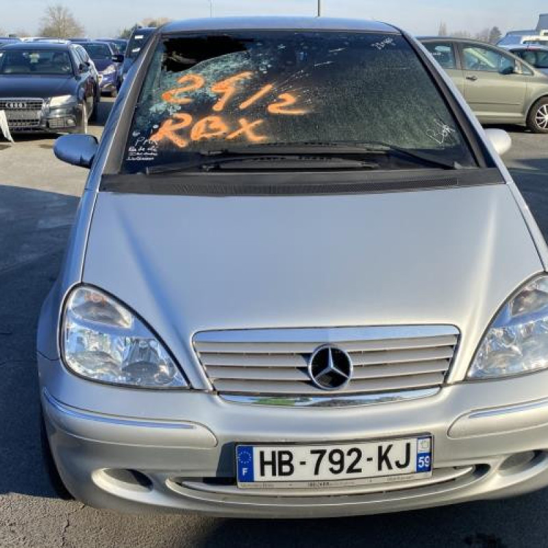 Pare choc avant MERCEDES CLASSE A 168 Photo n°14
