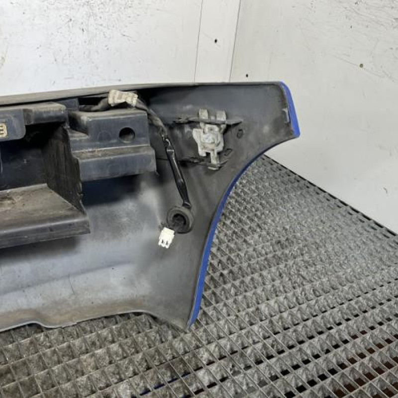 Pare choc arriere PEUGEOT 106 Photo n°4