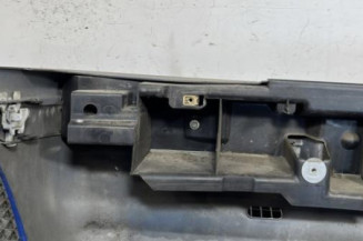Pare choc arriere PEUGEOT 106