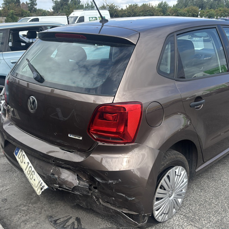 VOLKSWAGEN POLO 5 PHASE 2 1.0 MPI - 12V Photo n°3