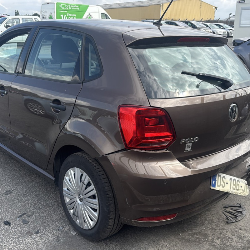 VOLKSWAGEN POLO 5 PHASE 2 1.0 MPI - 12V Photo n°4