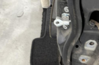 Porte arriere gauche SUZUKI SWIFT 4