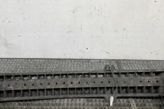 Renfort pare choc arriere (traverse) SUZUKI SWIFT 4