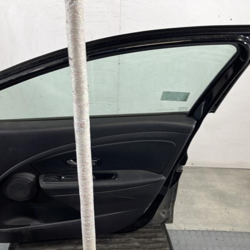 Porte avant droit RENAULT MEGANE 3 Photo n°7
