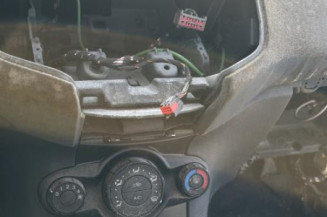 Poignee porte arriere gauche FORD FIESTA 6