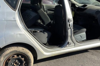 Poignee porte avant gauche FORD FIESTA 6