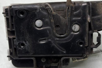 Serrure avant droit VOLKSWAGEN POLO 3