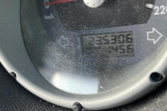 Serrure avant droit VOLKSWAGEN POLO 3