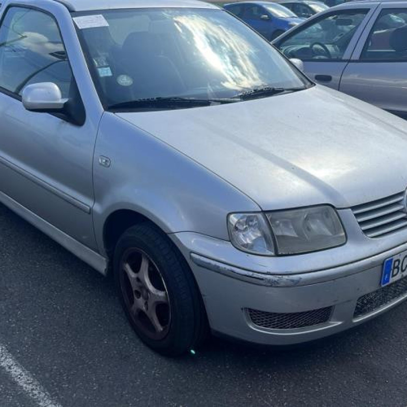 Serrure avant droit VOLKSWAGEN POLO 3 Photo n°13