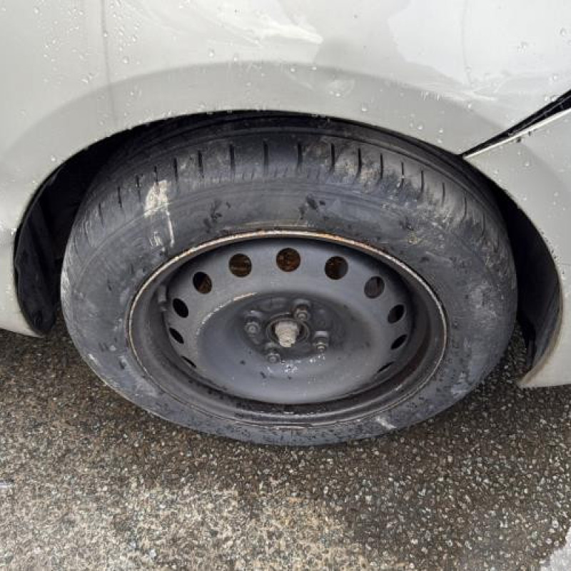 Repetiteur clignotant avant gauche (Feux) TOYOTA YARIS 2 Photo n°20