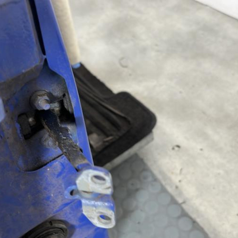 Porte avant droit PEUGEOT 106 Photo n°4