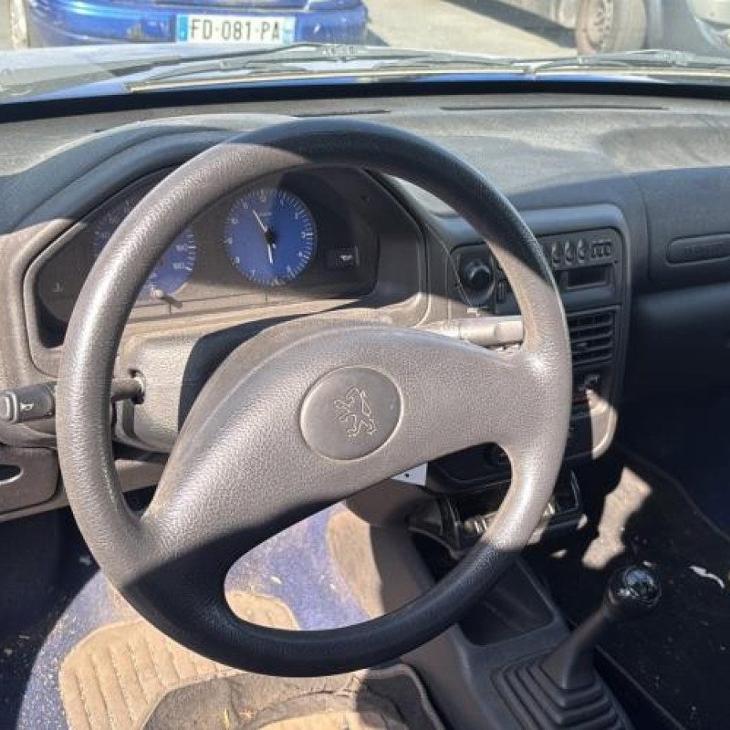 Porte avant gauche PEUGEOT 106 Photo n°16