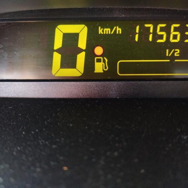 Porte avant gauche RENAULT TWINGO 1 Photo n°15