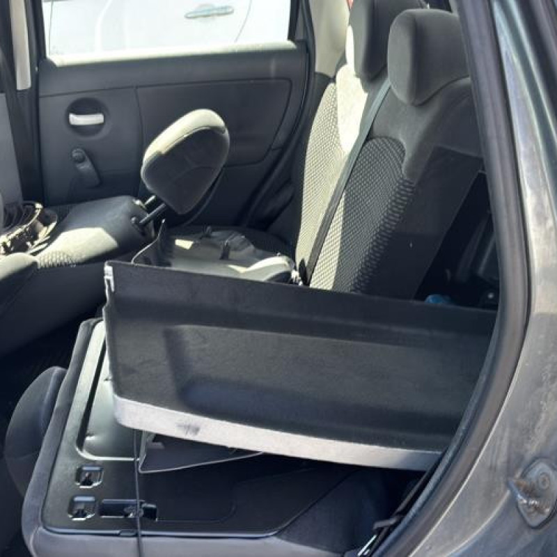 Renfort pare choc arriere (traverse) CITROEN C3 1 Photo n°18