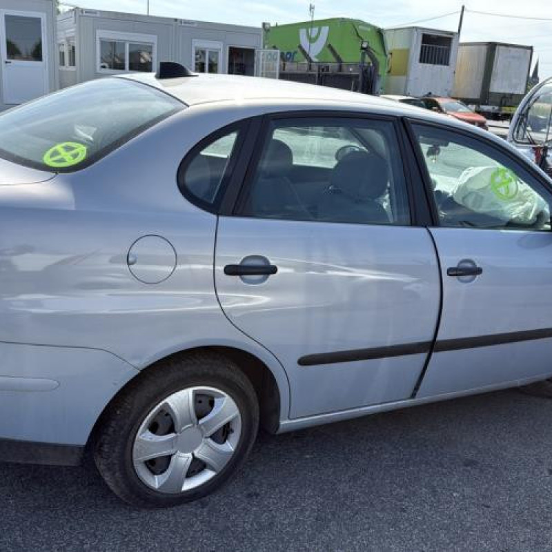 Serrure arriere gauche SEAT CORDOBA 2 Photo n°10
