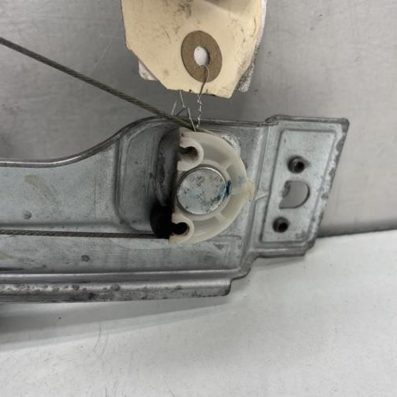 Leve vitre electrique arriere droit PEUGEOT 207 Photo n°3