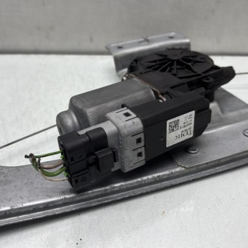 Leve vitre electrique arriere droit PEUGEOT 207 Photo n°5
