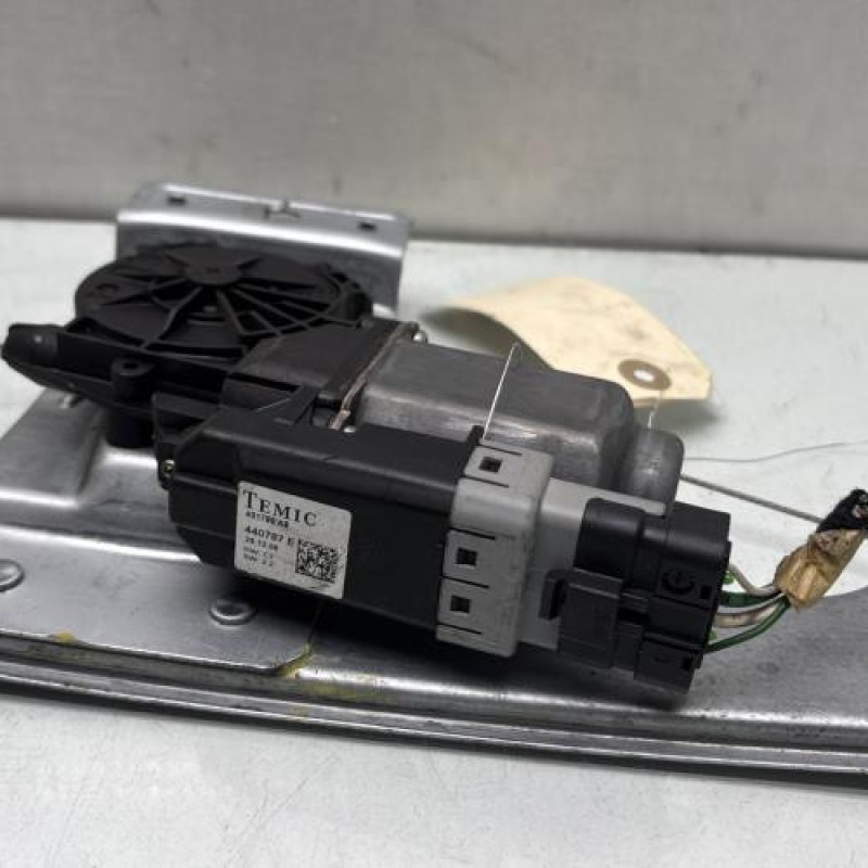 Leve vitre electrique arriere gauche PEUGEOT 207 Photo n°4