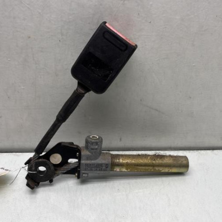 Attache ceinture avant droit RENAULT SCENIC 1