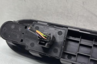 Interrupteur de leve vitre avant gauche PEUGEOT 407