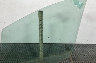 Vitre avant droit PEUGEOT 308 1