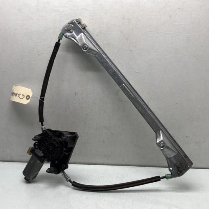 Leve vitre electrique avant droit RENAULT CLIO 2 Photo n°4