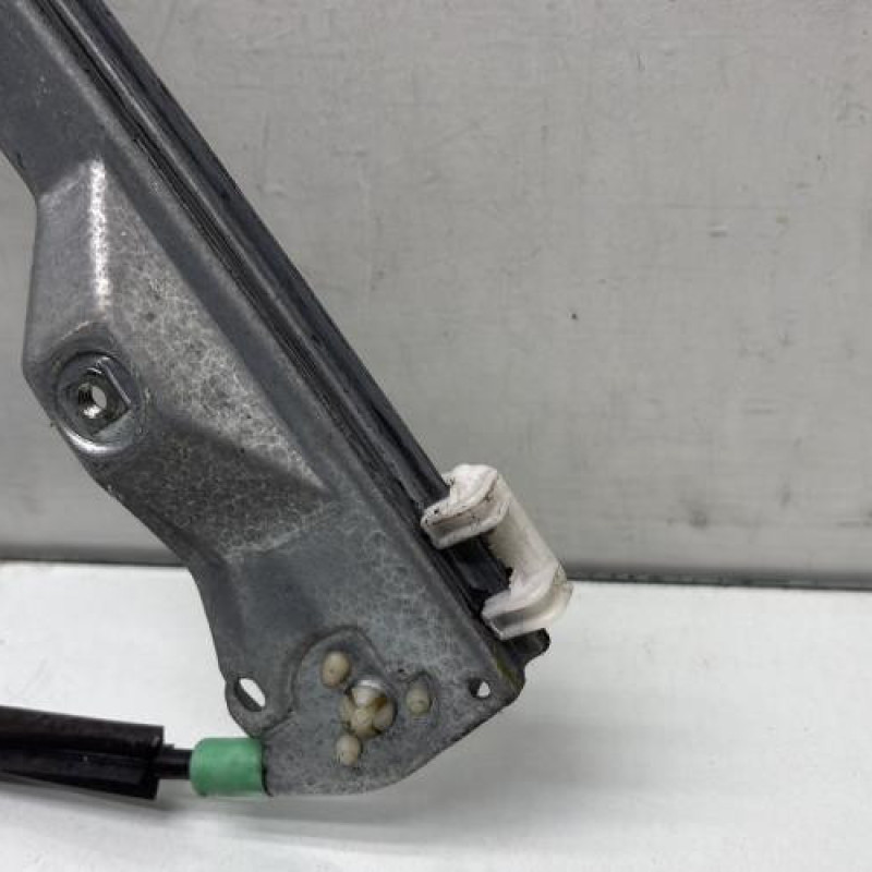 Leve vitre electrique avant gauche RENAULT CLIO 2 Photo n°5