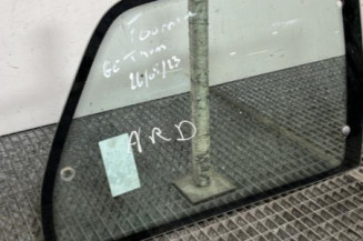 Custode arriere droit PEUGEOT 106