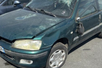 Custode arriere droit PEUGEOT 106