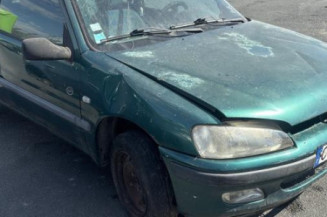 Custode arriere droit PEUGEOT 106