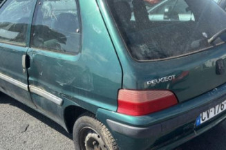 Custode arriere droit PEUGEOT 106