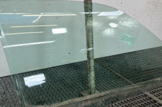 Vitre avant droit RENAULT CLIO 2