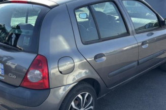 Vitre avant gauche RENAULT CLIO 2