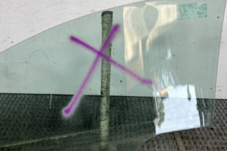 Vitre avant droit PEUGEOT 307