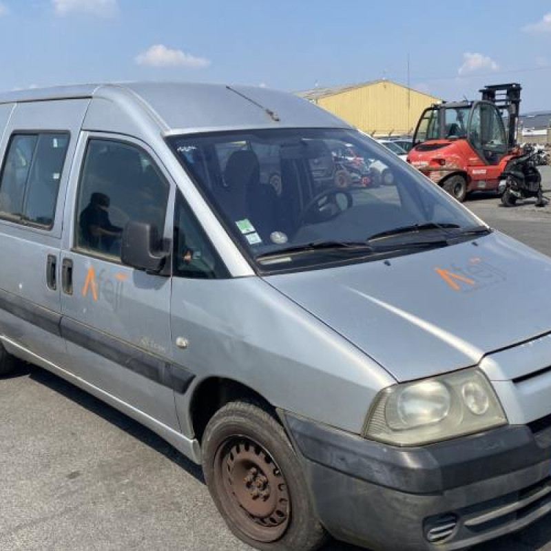 Vitre avant droit PEUGEOT EXPERT 1 Photo n°6