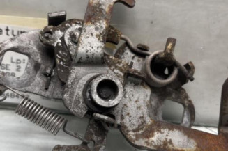 Fermeture de capot PEUGEOT 306