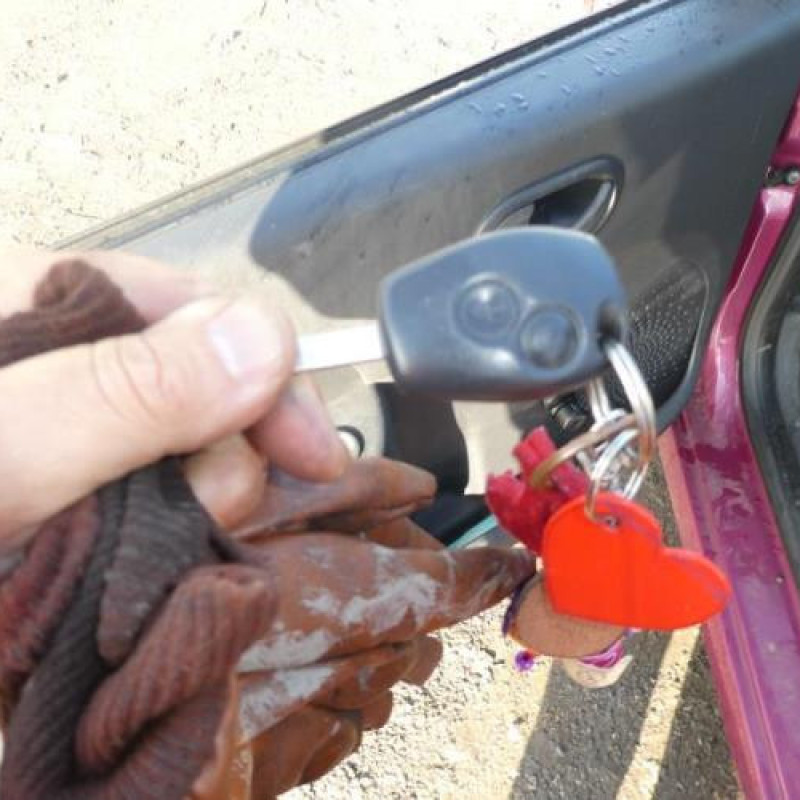 Boitier air bag RENAULT TWINGO 2 Photo n°10