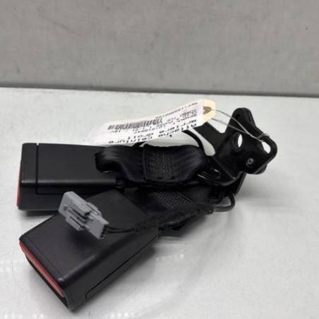 Attache ceinture arriere droit RENAULT CLIO 4