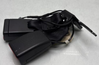 Attache ceinture arriere droit RENAULT CLIO 4
