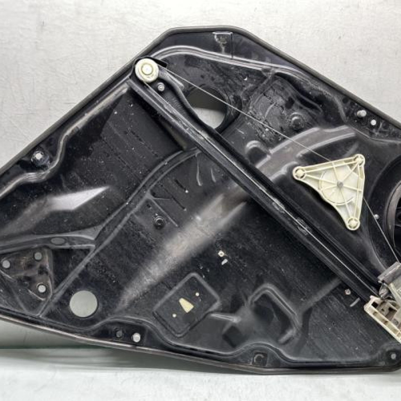Leve vitre electrique arriere droit MERCEDES CLASSE M 164 Photo n°4
