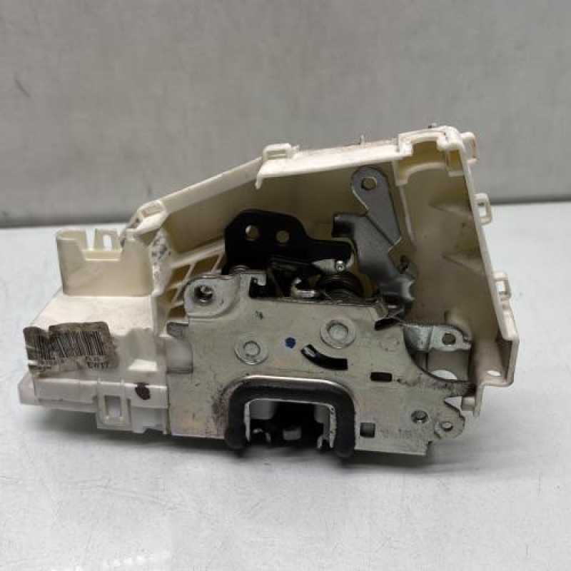 Serrure avant gauche MERCEDES CLASSE M 164 Photo n°5
