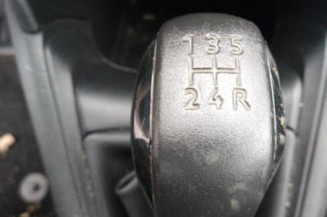 Anti brouillard arriere PEUGEOT 208 1