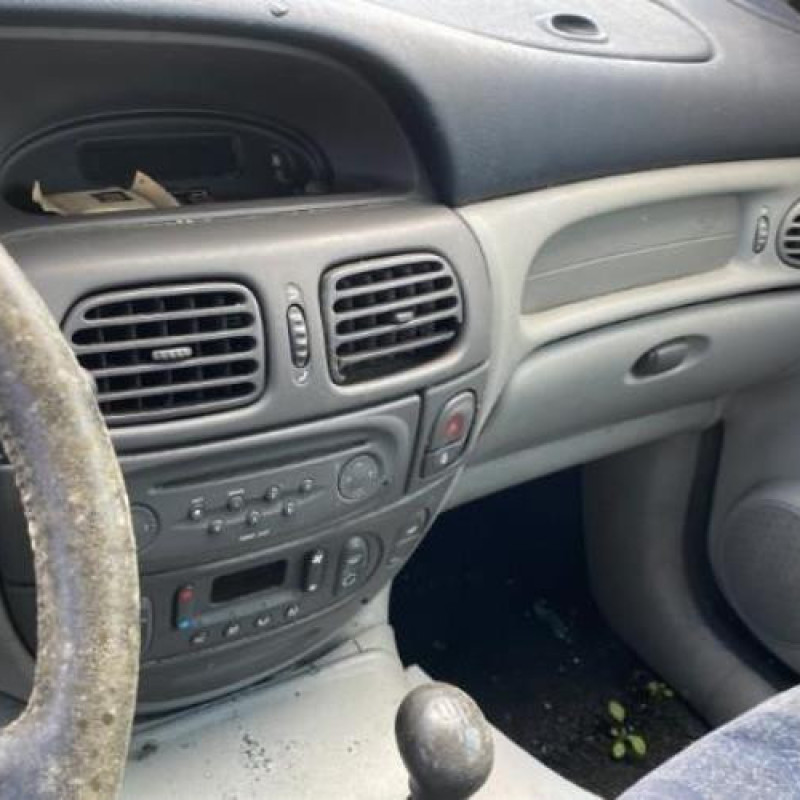 Feu arriere principal gauche (feux) RENAULT SCENIC 1 Photo n°6