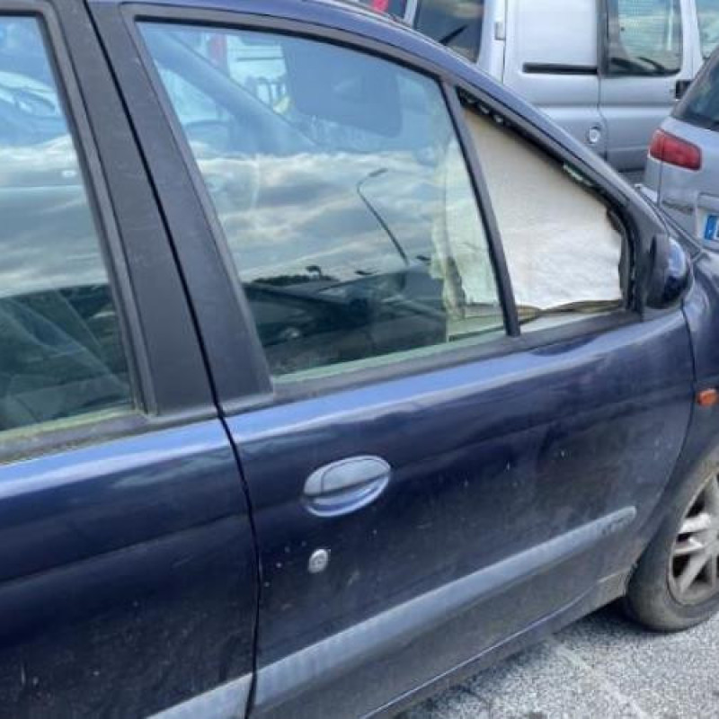 Feu arriere principal gauche (feux) RENAULT SCENIC 1 Photo n°12