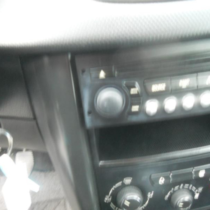 Aile avant droit PEUGEOT 207 Photo n°6